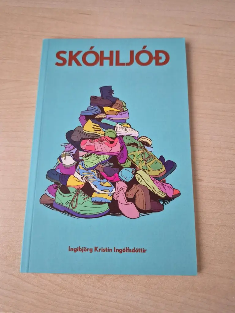 Bókarkápa Skóhljóð eftir Ingibjörg Kristín Ingólfsdóttir